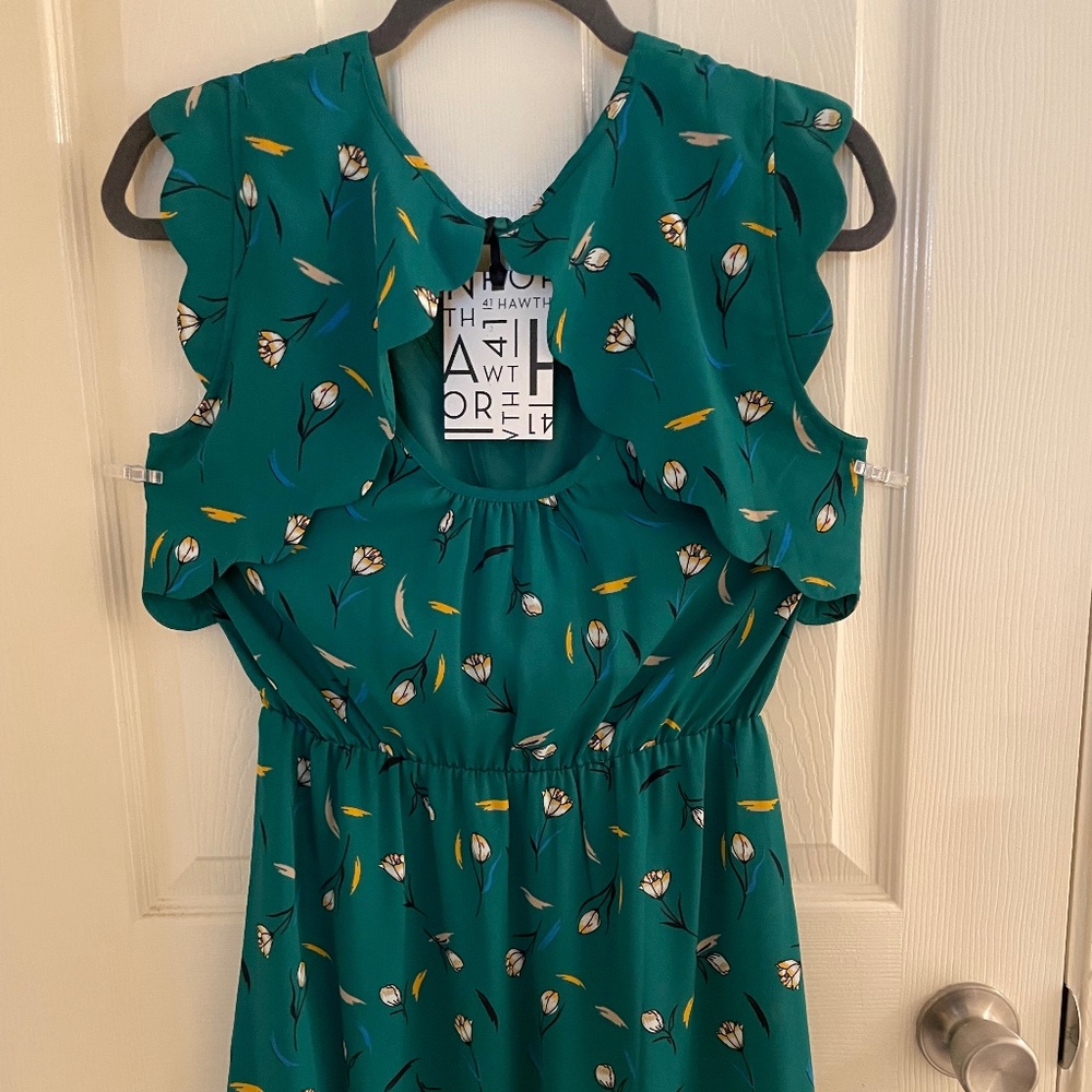 Dress - Picture 4 of 4